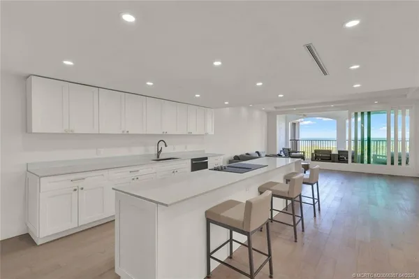 $950,000 | 4651 Northeast Ocean Boulevard, Unit 31, Jensen Beach, FL 34957