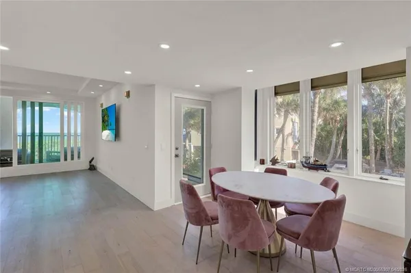 $950,000 | 4651 Northeast Ocean Boulevard, Unit 31, Jensen Beach, FL 34957