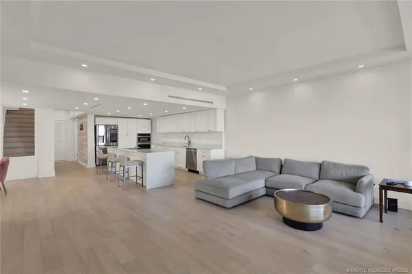 $950,000 | 4651 Northeast Ocean Boulevard, Unit 31, Jensen Beach, FL 34957