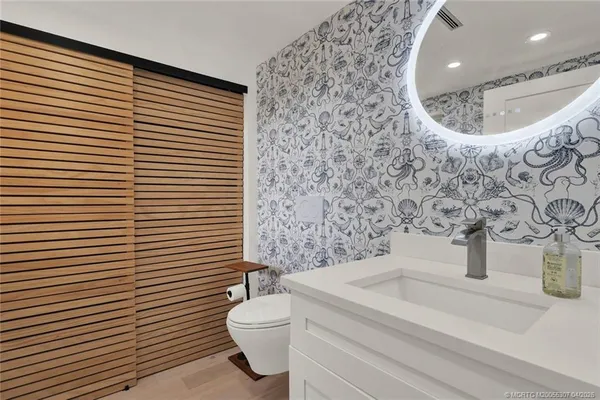 $950,000 | 4651 Northeast Ocean Boulevard, Unit 31, Jensen Beach, FL 34957