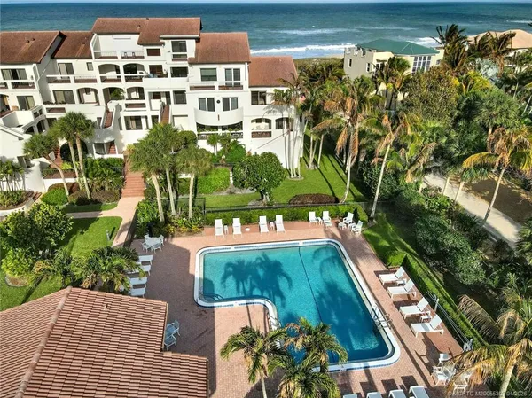 $950,000 | 4651 Northeast Ocean Boulevard, Unit 31, Jensen Beach, FL 34957