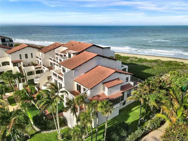 $950,000 | 4651 Northeast Ocean Boulevard, Unit 31, Jensen Beach, FL 34957