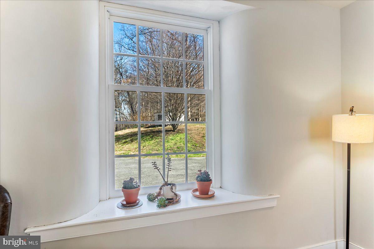 653 Scroggy Road Oxford, PA 19363 - Photo 13 of 81 Period-correct cheeked (curved) window openings