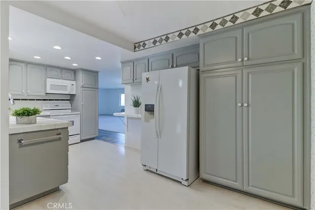 $627,000 | 2395 Via Mariposa West, Unit 3A, Laguna Woods, CA 92637