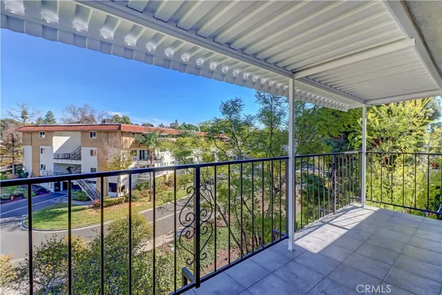 $627,000 | 2395 Via Mariposa West, Unit 3A, Laguna Woods, CA 92637
