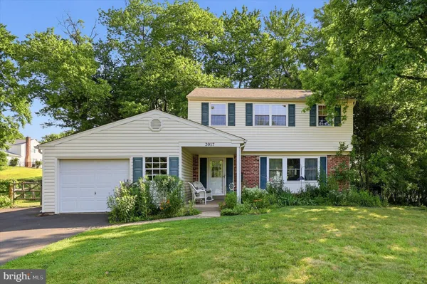 $585,000 | 2017 Blackhorse Drive, Warrington, PA 18976