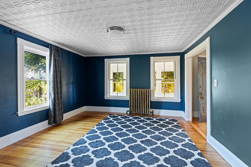 107 Ferry Road Chelsea, ME 04330 - Photo 10 of 45 Living Room
