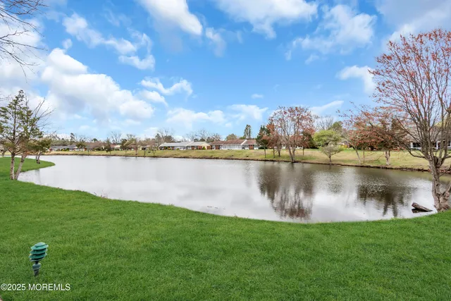 $249,900 | 402 Picardy Court, Unit B, Lakewood, NJ 08701