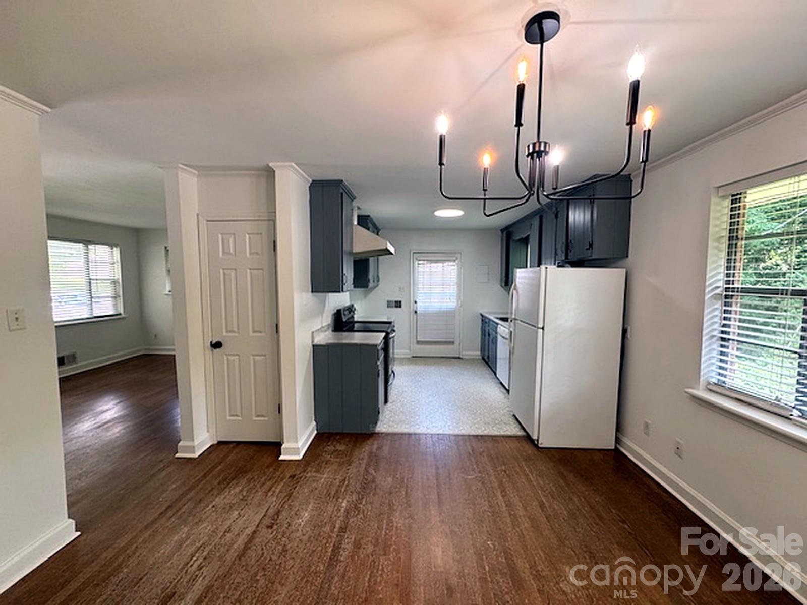710 Manhasset Road Charlotte, NC 28209 - Photo 10 of 24 Gallery Image 10