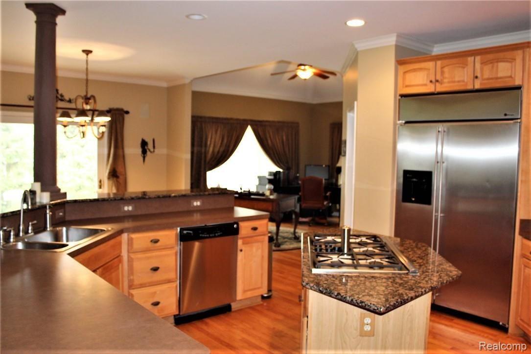 440 Belle Meade Road Troy, MI 48098 - Photo 3 of 48 IMG_0618.JPG