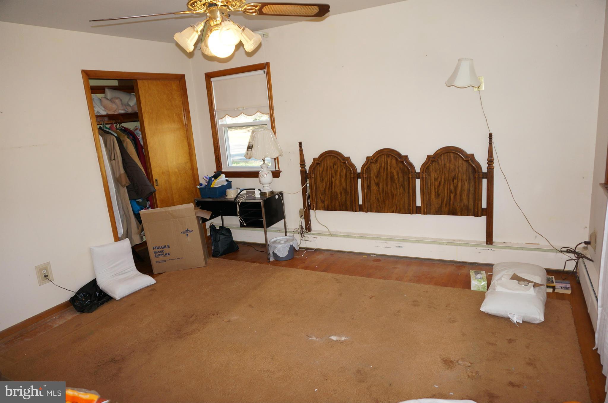 25003 Woodfield Road Damascus, MD 20872 - Photo 14 of 30 Bedroom (Master)