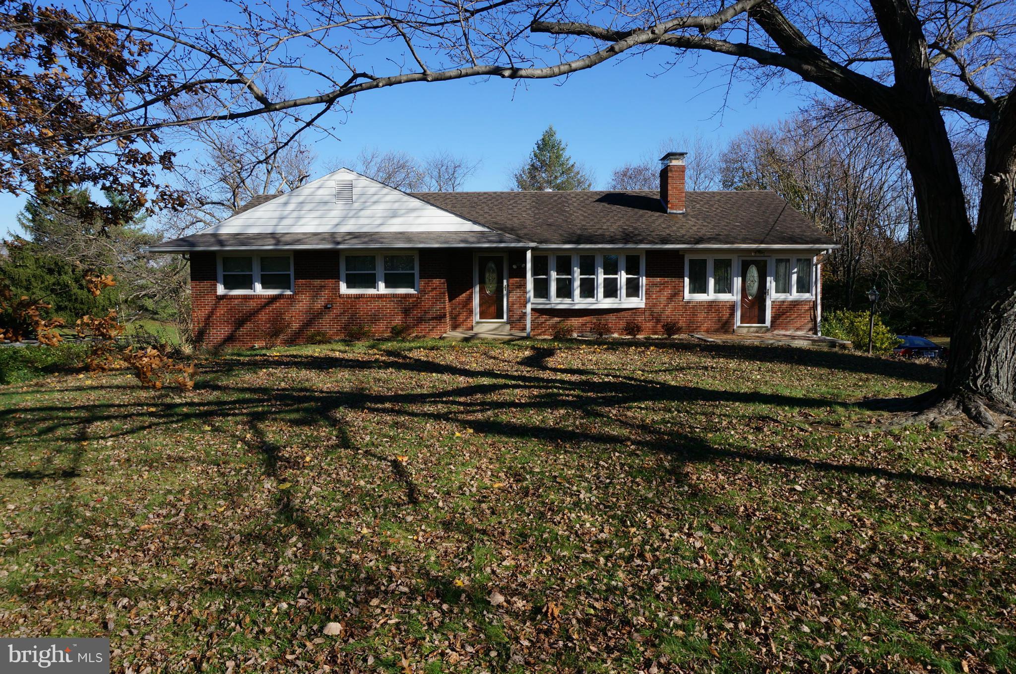 25003 Woodfield Road Damascus, MD 20872 - Photo 5 of 30 Exterior (Front)