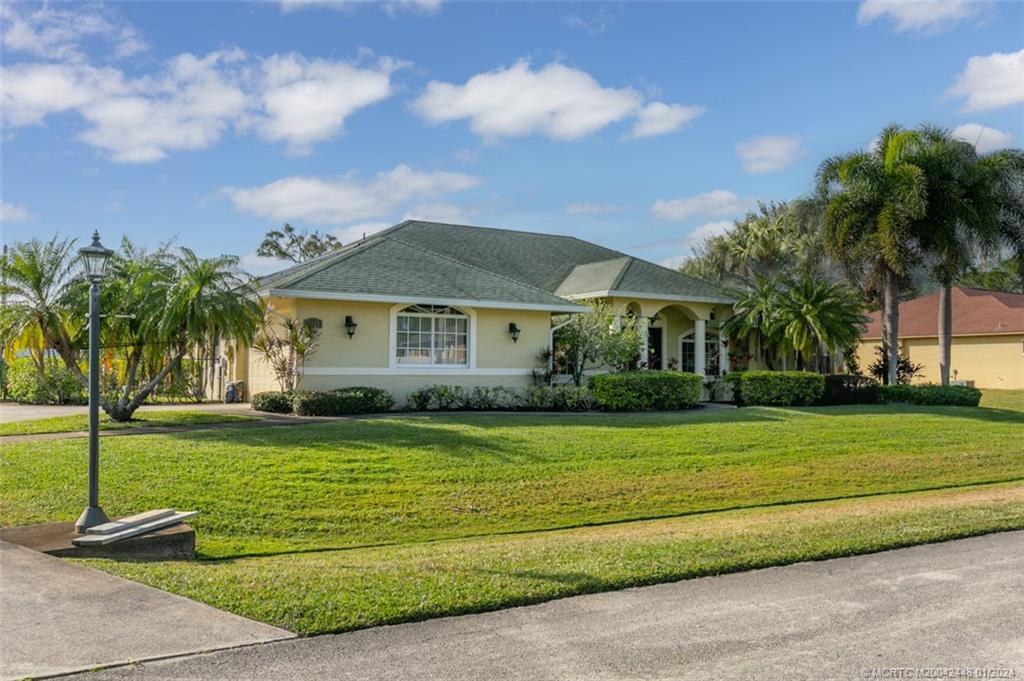 3524 Southwest Macon Road Port St. Lucie, FL 34953 - Photo 4 of 31 Gallery Image 4
