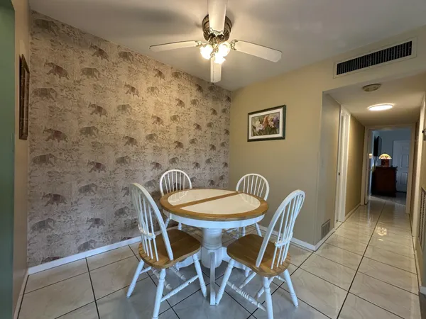 $1,600 | 95 North Boulevard, Unit 1D, Boynton Beach, FL 33435
