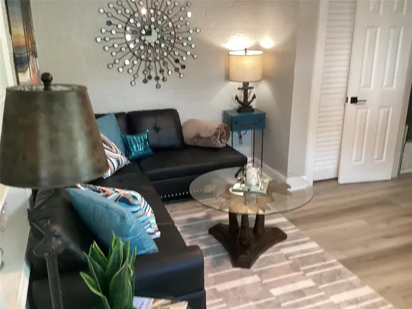 $2,200 | 13121 4th Street East, Unit 2, Madeira Beach, FL 33708