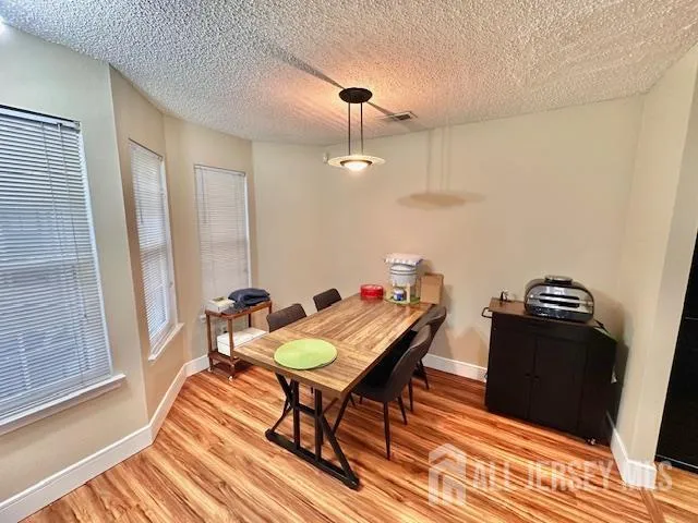 $2,850 | 211 Sunshine Court, Parlin, NJ 08859