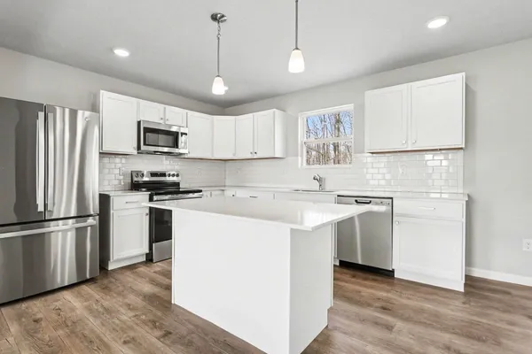 $389,900 | 4019 Sugarsand Lane, Bridgman, MI 49106