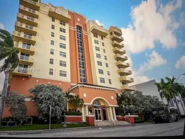 $2,600 | 215 Southwest 42nd Avenue, Unit 602, Miami, FL 33134