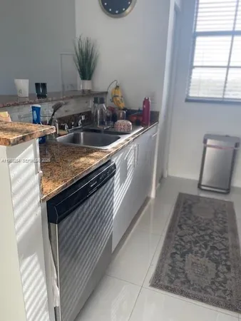 $2,600 | 215 Southwest 42nd Avenue, Unit 602, Miami, FL 33134