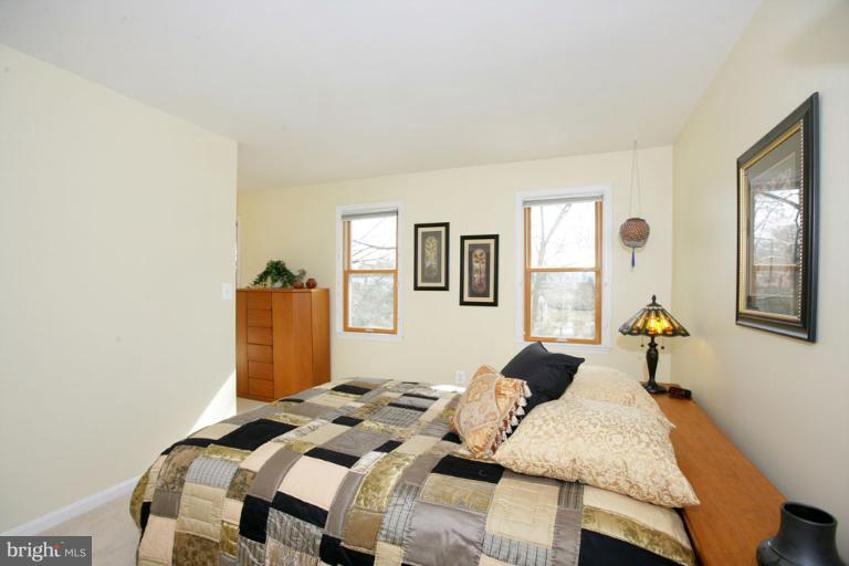 18 Ramsdell Court Gaithersburg, MD 20878 - Photo 18 of 23 Master Suite