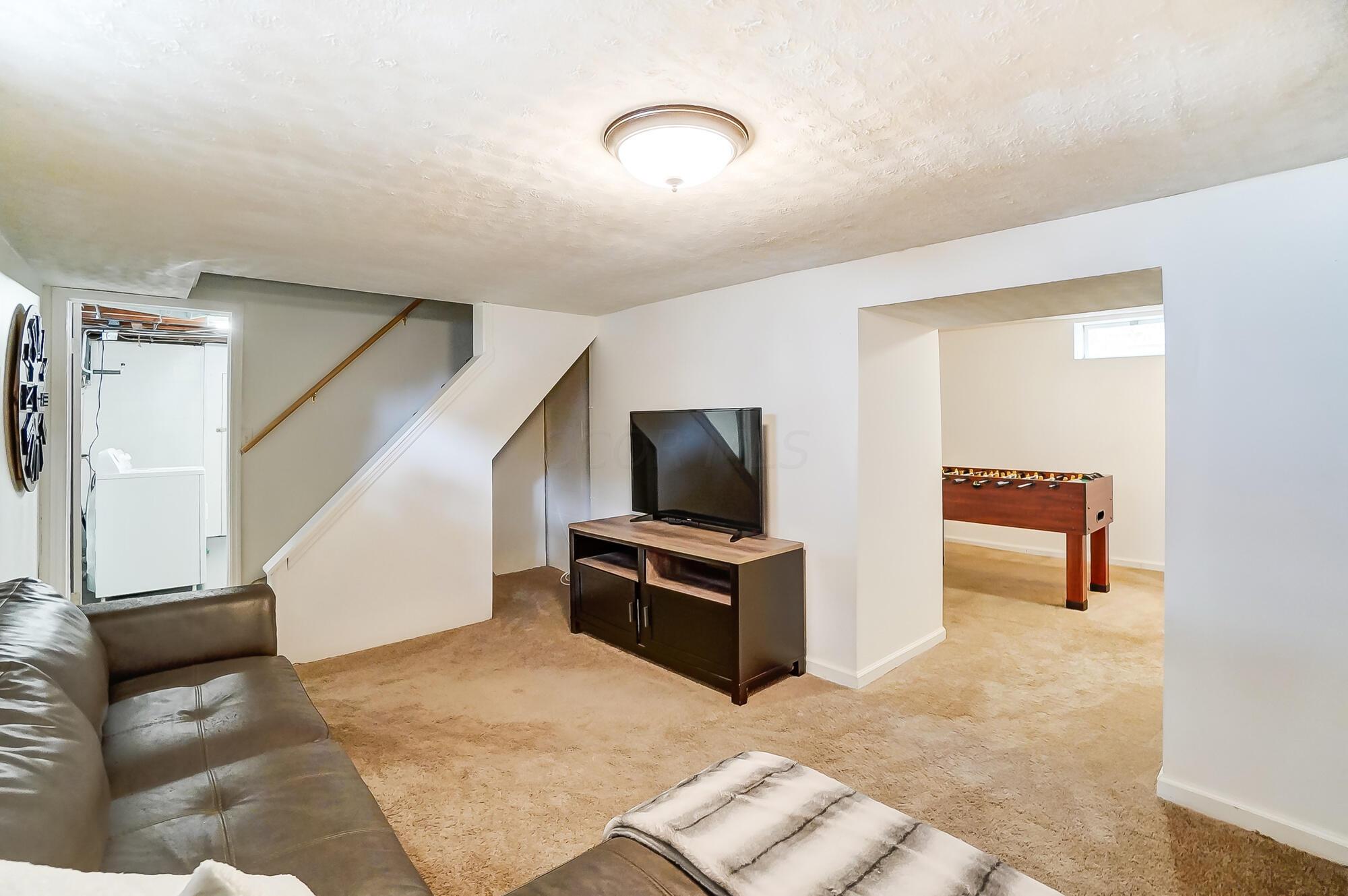 120 Chase Road Columbus, OH 43214 - Photo 16 of 25 019