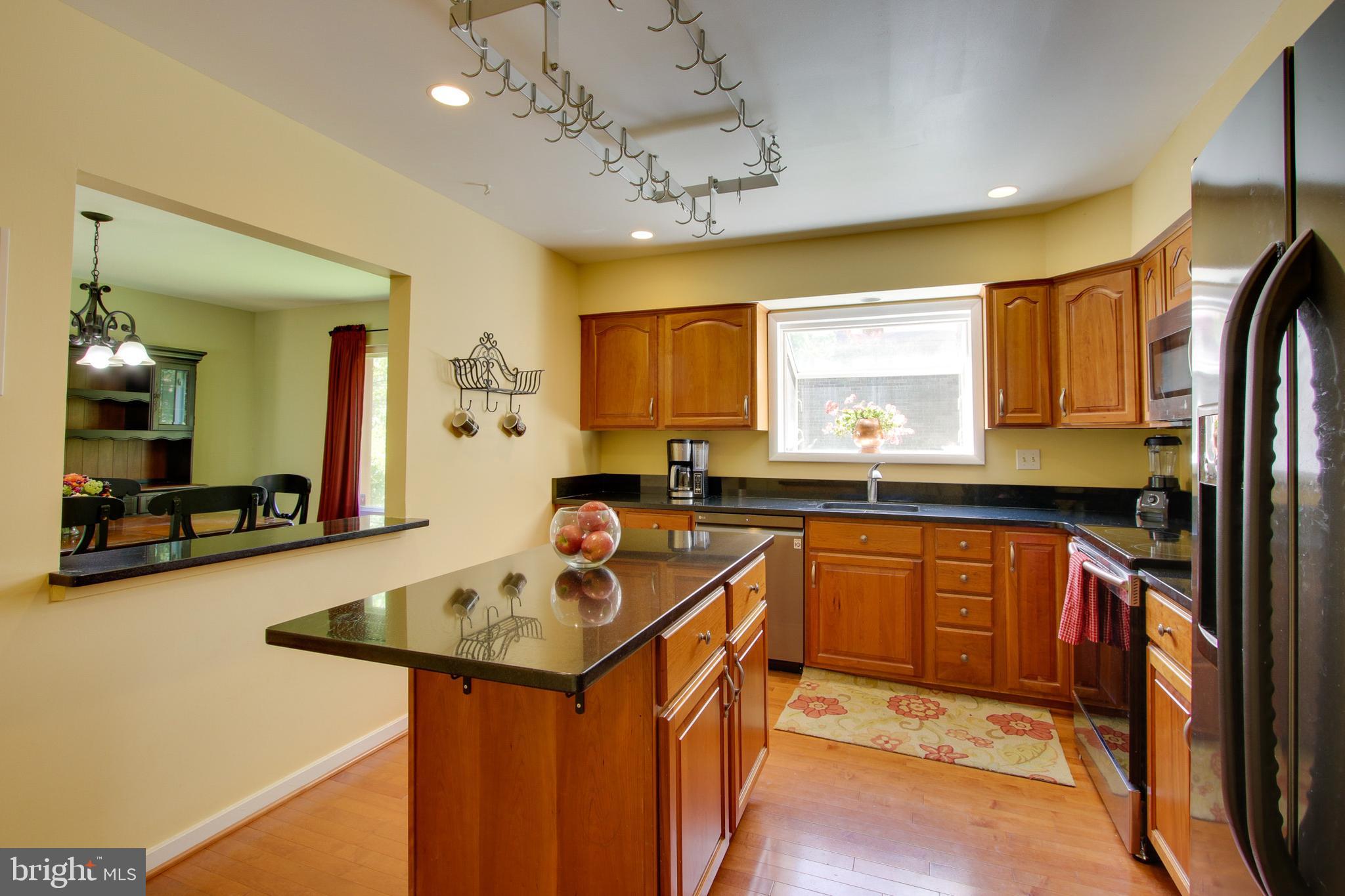 10069 Cape Ann Drive Columbia, MD 21046 - Photo 11 of 26