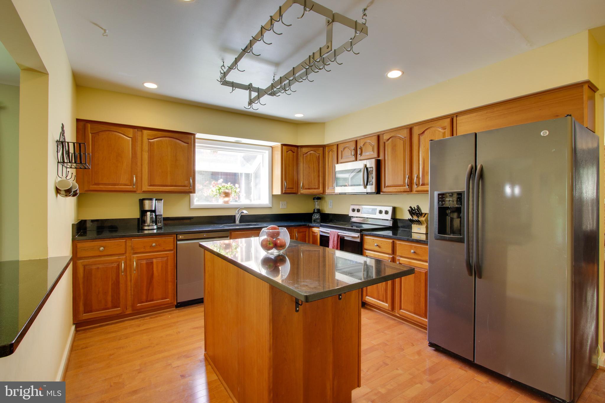 10069 Cape Ann Drive Columbia, MD 21046 - Photo 10 of 26