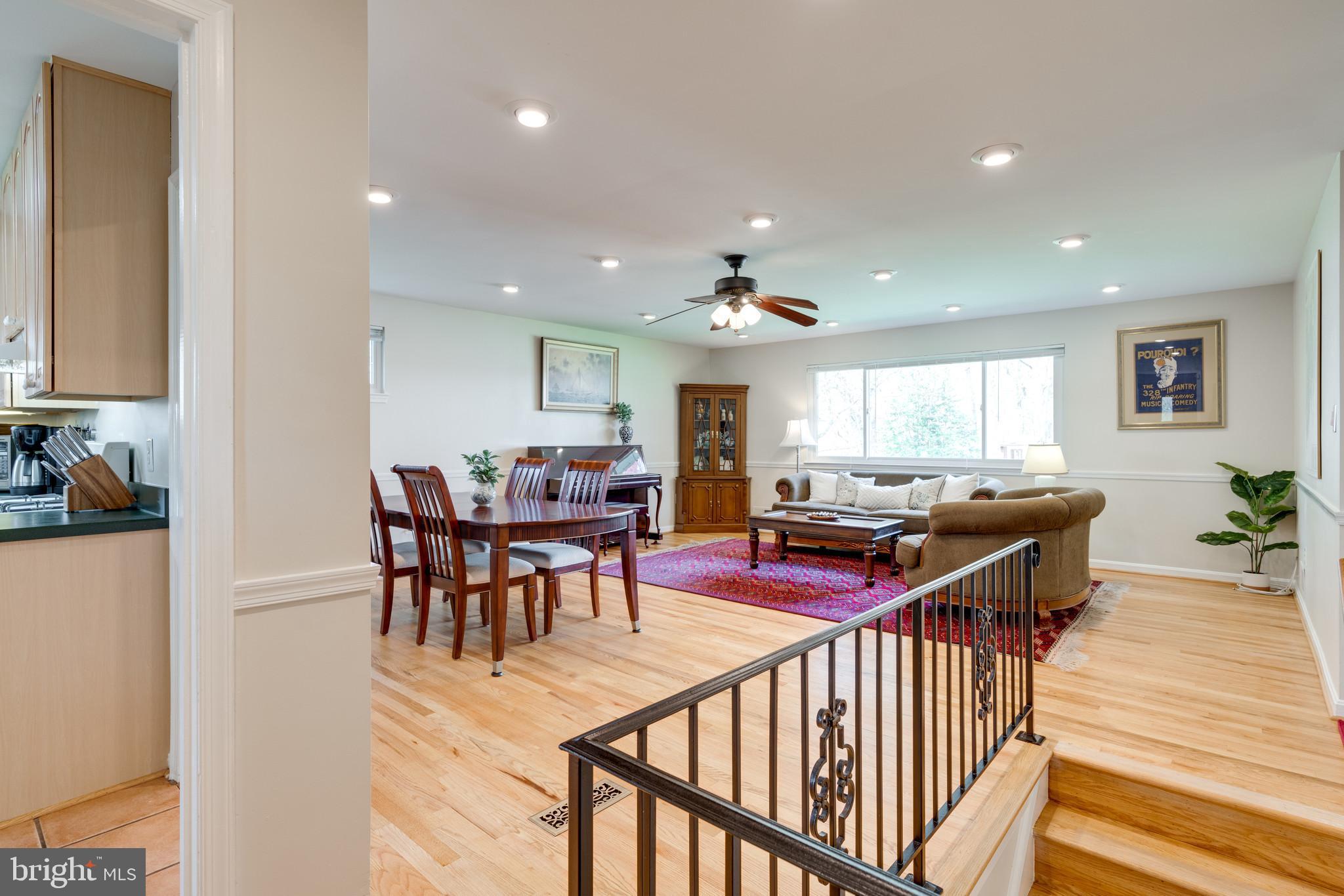 6818 Ontario Street Springfield, VA 22152 - Photo 2 of 24