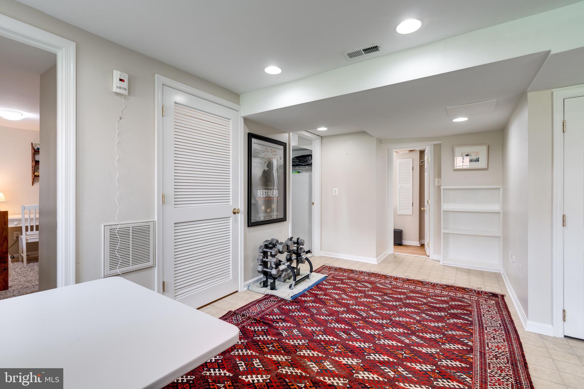 6818 Ontario Street Springfield, VA 22152 - Photo 18 of 24