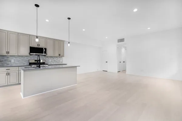 $1,500 | 8203 Moon Beam Street, Unit B, Houston, TX 77088