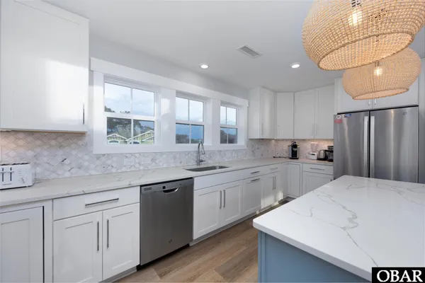 $1,770,000 | 1004 Cruz Bay Lane, Corolla, NC 27927