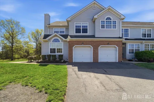 $629,900 | 109 Castle Pointe Boulevard, Piscataway, NJ 08854