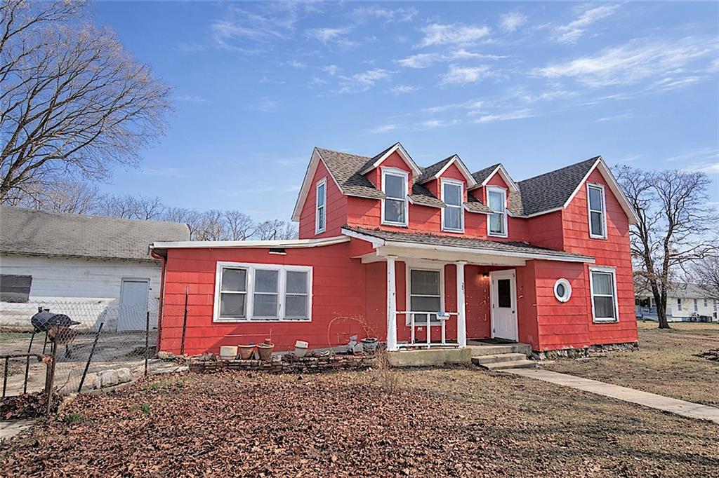 203 South Elm Street Garnett, KS 66032 - Photo 1 of 25