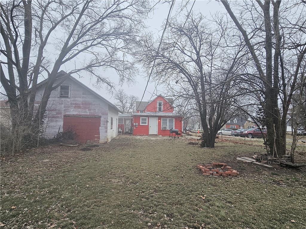 203 South Elm Street Garnett, KS 66032 - Photo 3 of 25