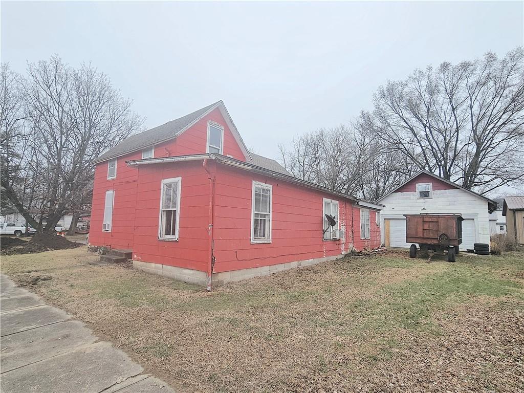 203 South Elm Street Garnett, KS 66032 - Photo 4 of 25