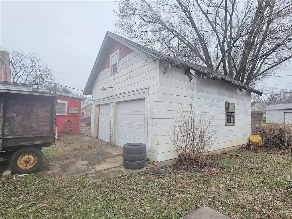 203 South Elm Street Garnett, KS 66032 - Photo 5 of 25