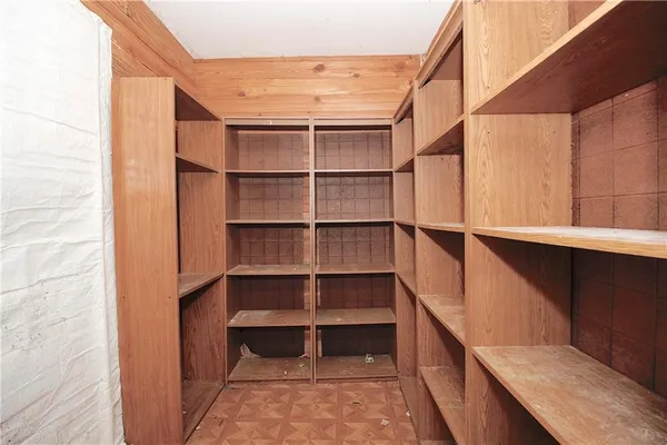 $59,000 | 203 South Elm Street, Garnett, KS 66032