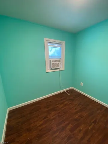 a view of empty room with window