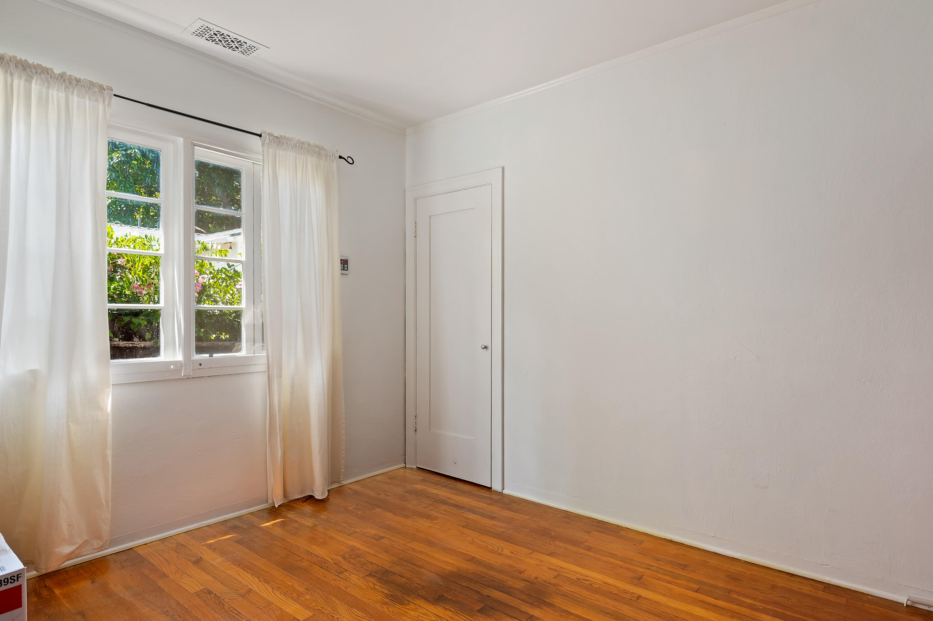 1710 Hillside Road Santa Barbara, CA 93101 - Photo 10 of 17 13 - Bedroom 2