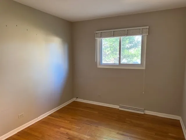 $2,900 | 1124 Holly Court, Naperville, IL 60540