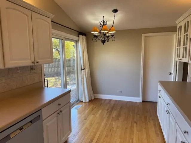 $2,900 | 1124 Holly Court, Naperville, IL 60540