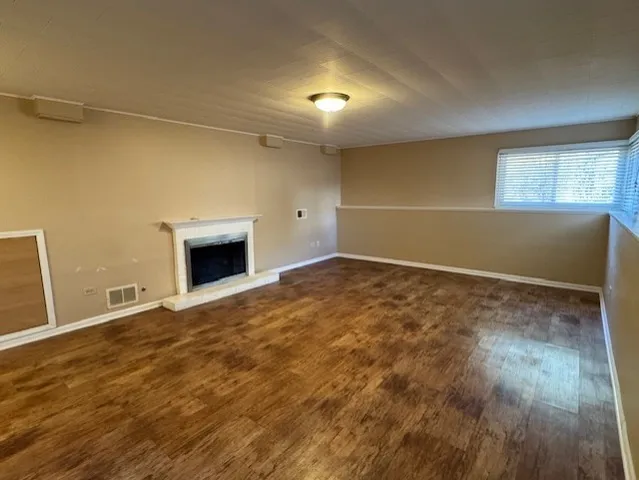 $2,900 | 1124 Holly Court, Naperville, IL 60540