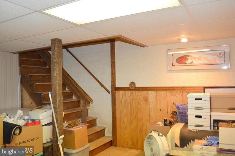 116 Rambo Court Linden, VA 22642 - Photo 26 of 30 a view of balcony with furniture