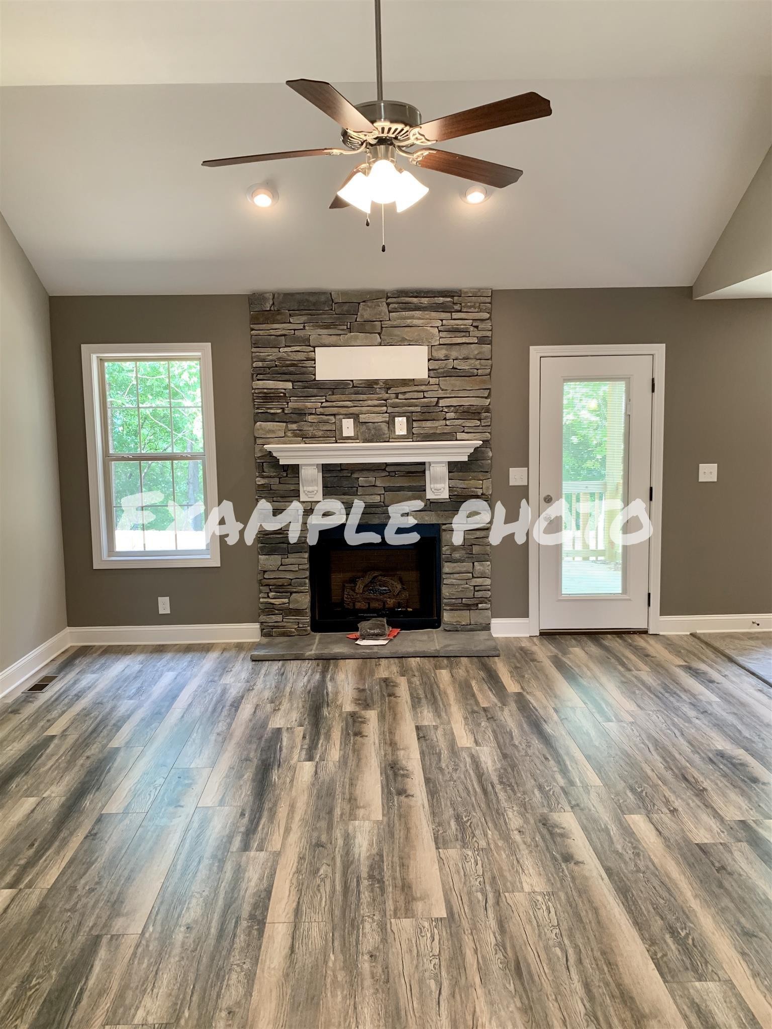 1844 Rains Road Clarksville, TN 37042 - Photo 9 of 13 Gallery Image 9