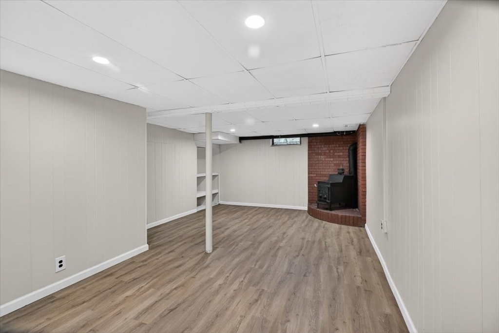 163 Powell Avenue Springfield, MA 01118 - Photo 29 of 40