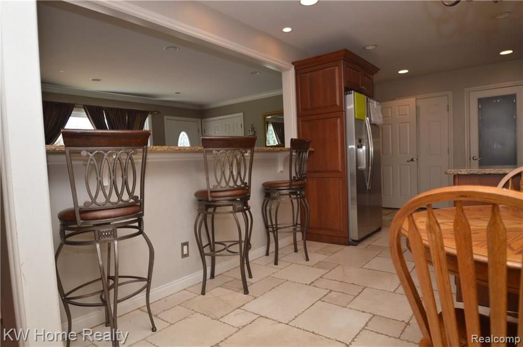 28163 Peppermill Road Farmington Hills, MI 48331 - Photo 14 of 31