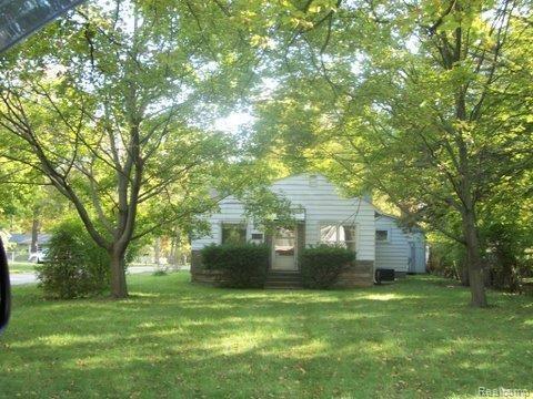 6401 Logan Road Waterford, MI 48329 - Photo 1 of 6 100_6368