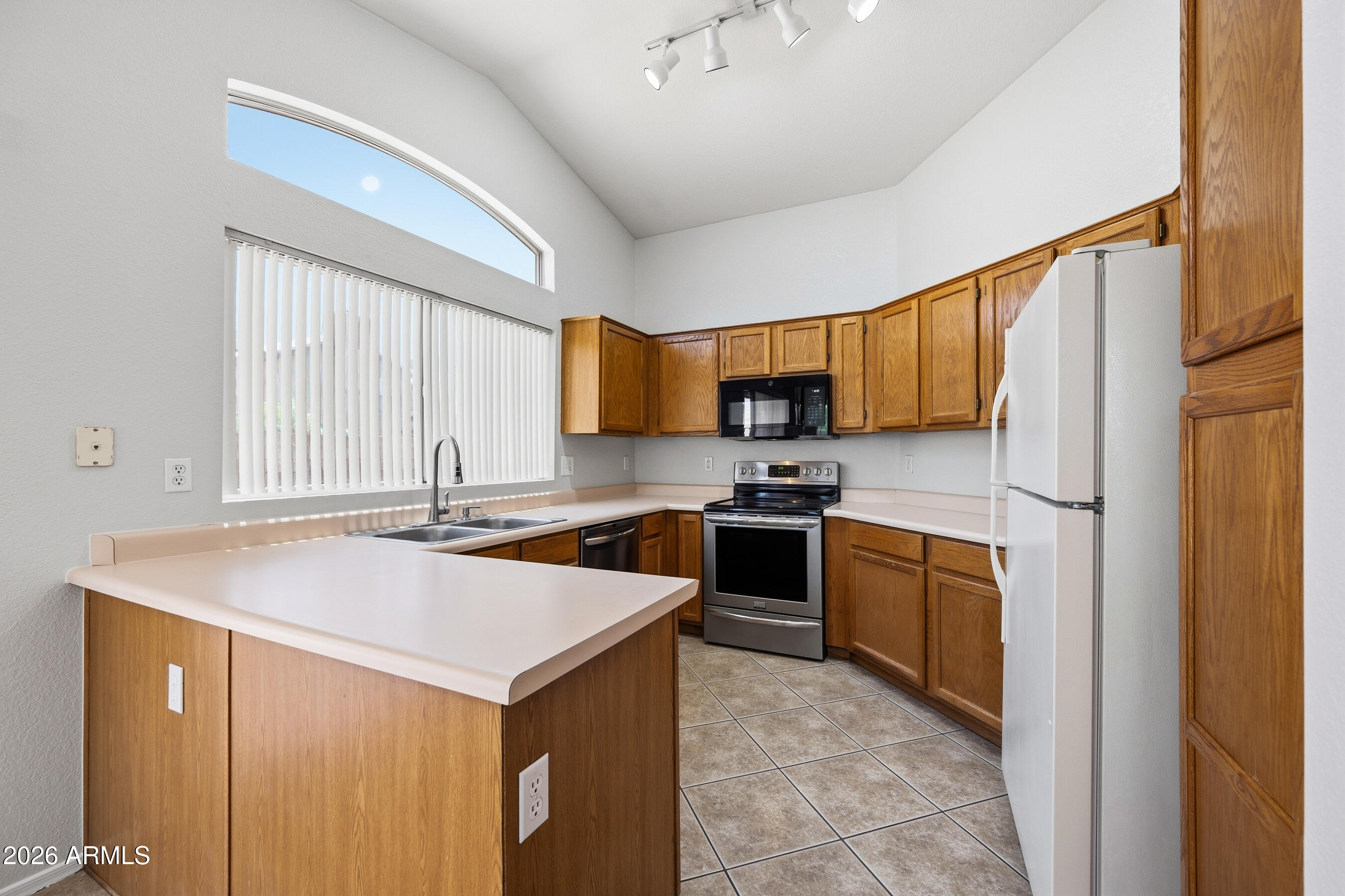 4943 West Tonto Road Glendale, AZ 85308 - Photo 5 of 21 5-4943WTR-ocupix-
