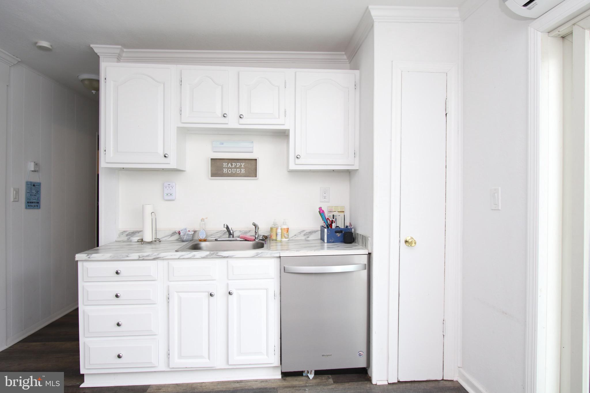 430 Dock Road Beach Haven, NJ 08008 - Photo 12 of 31 Kitchen