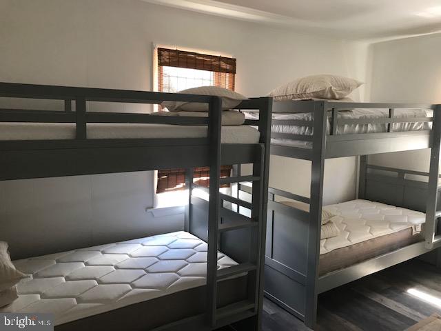 430 Dock Road Beach Haven, NJ 08008 - Photo 20 of 31 Bunk Room Second Floor